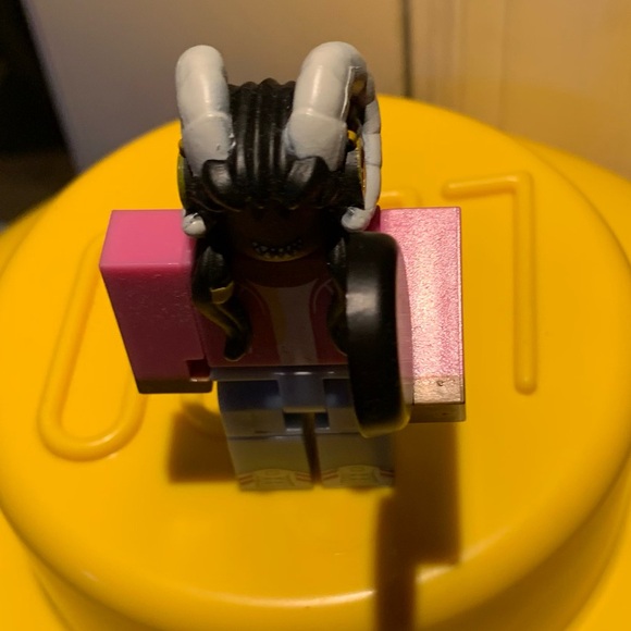 Roblox Jazzyx3 Figure - Picture 5 of 5